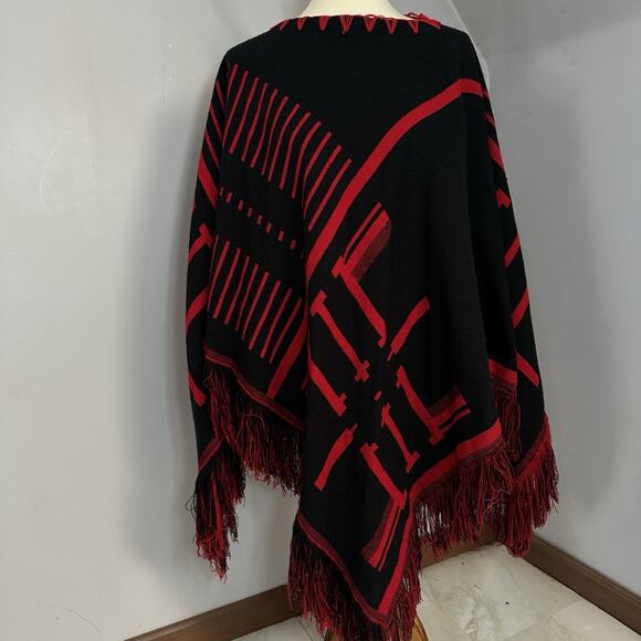 Kensie Red Black Southwestern Fringe Poncho Sweater Reversible Shawl Holiday O/S - Picture 7 of 11